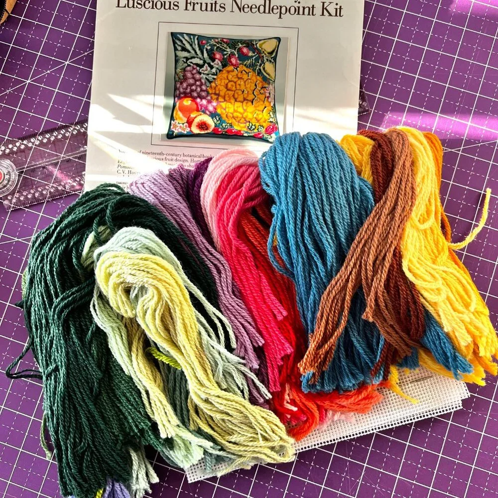 RARE! NEEDLEPOINT KIT *  Lucious FRUITS * Winthurthur